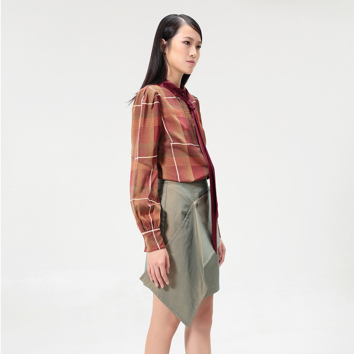 Jupe droite à panneau frontal détachable