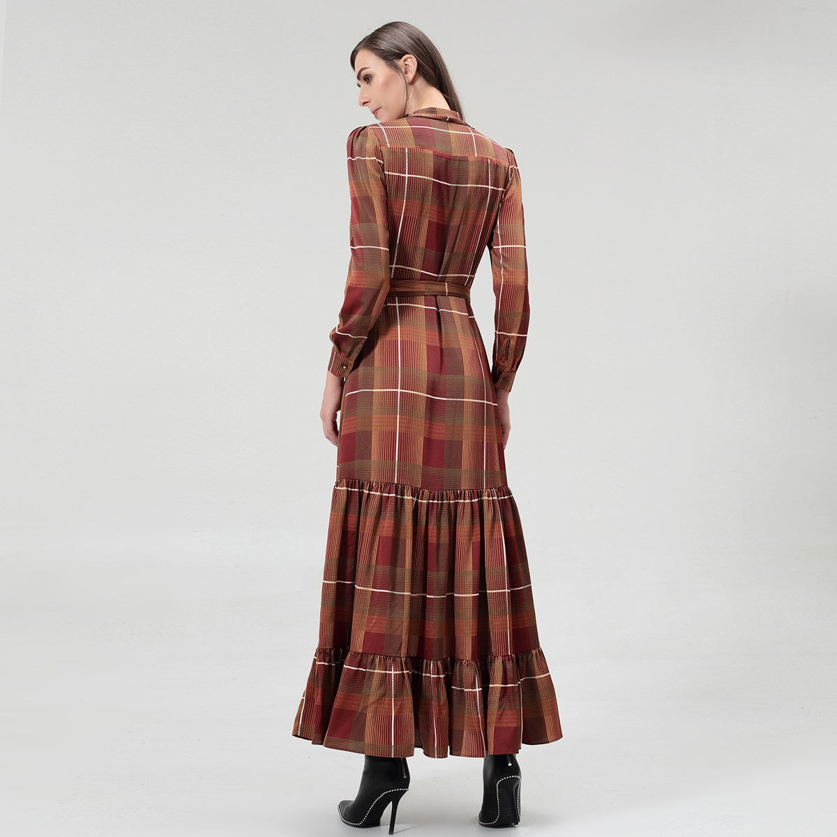 Robe maxi style Bohème à volants et imprimé carreaux