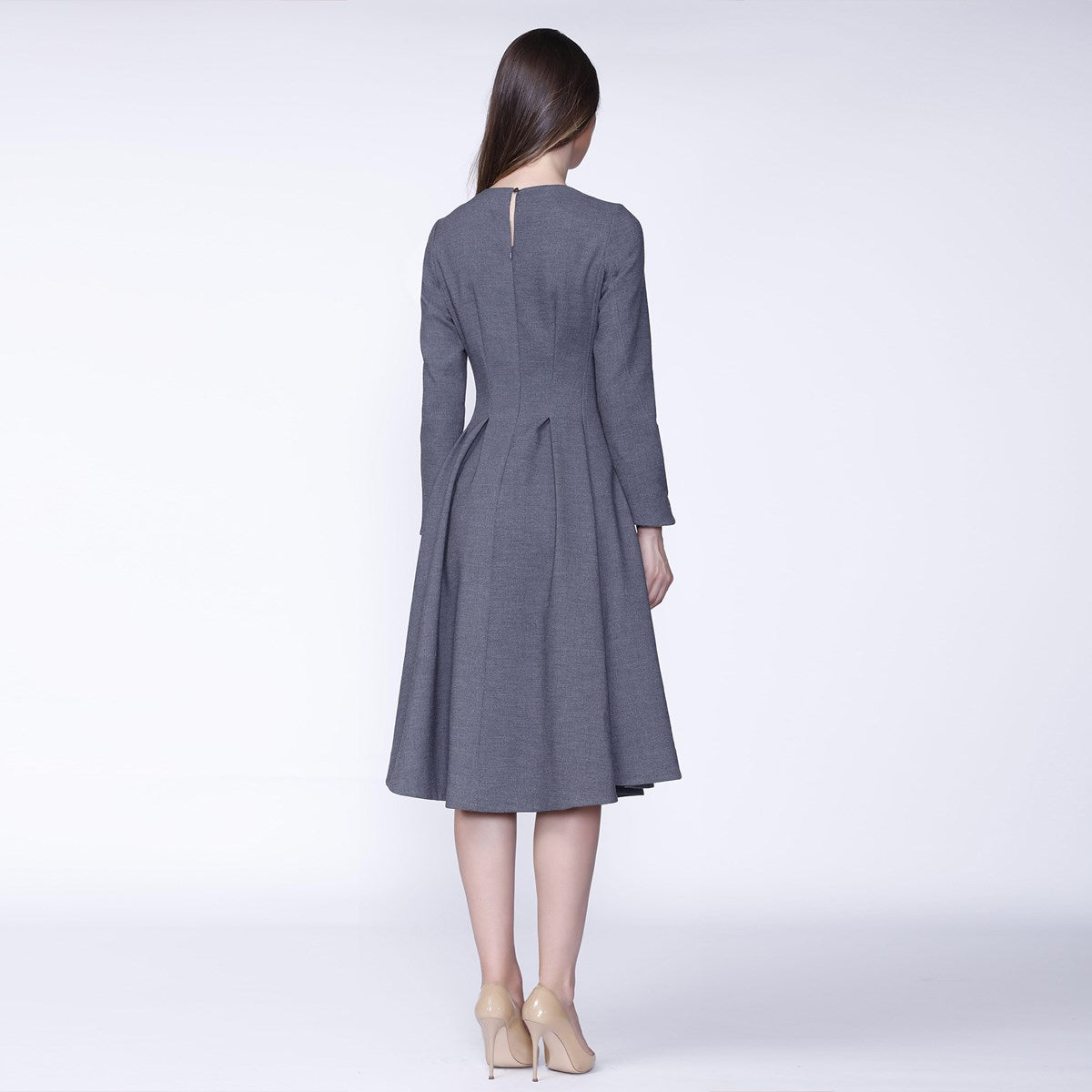 Robe rétro cintrée et largement évasée