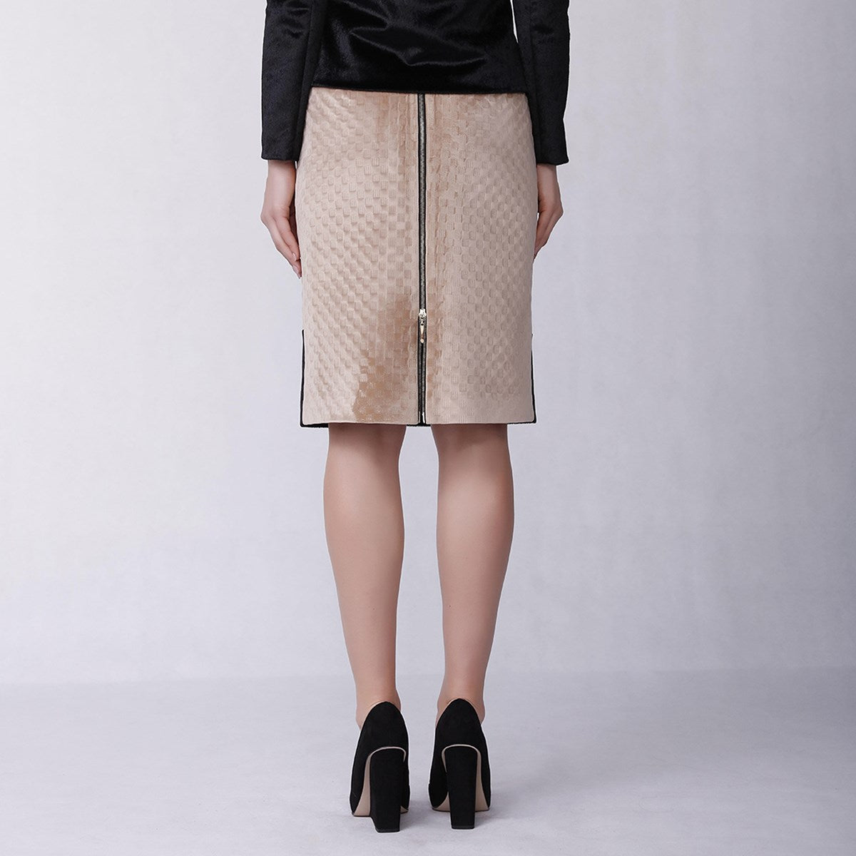 Jupe droite bi-matière velours texturé et faux crin