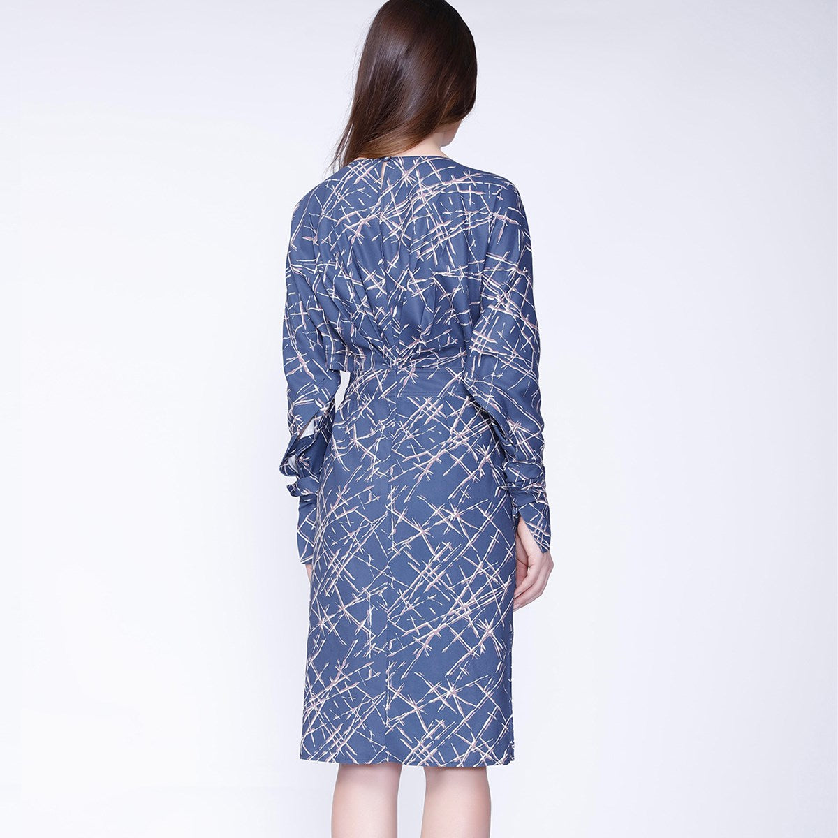 Robe droite à imprimé géométrique et col V