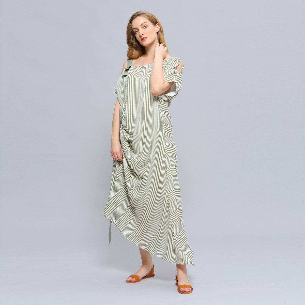 Robe drapée asymétrique à imprimé rayures