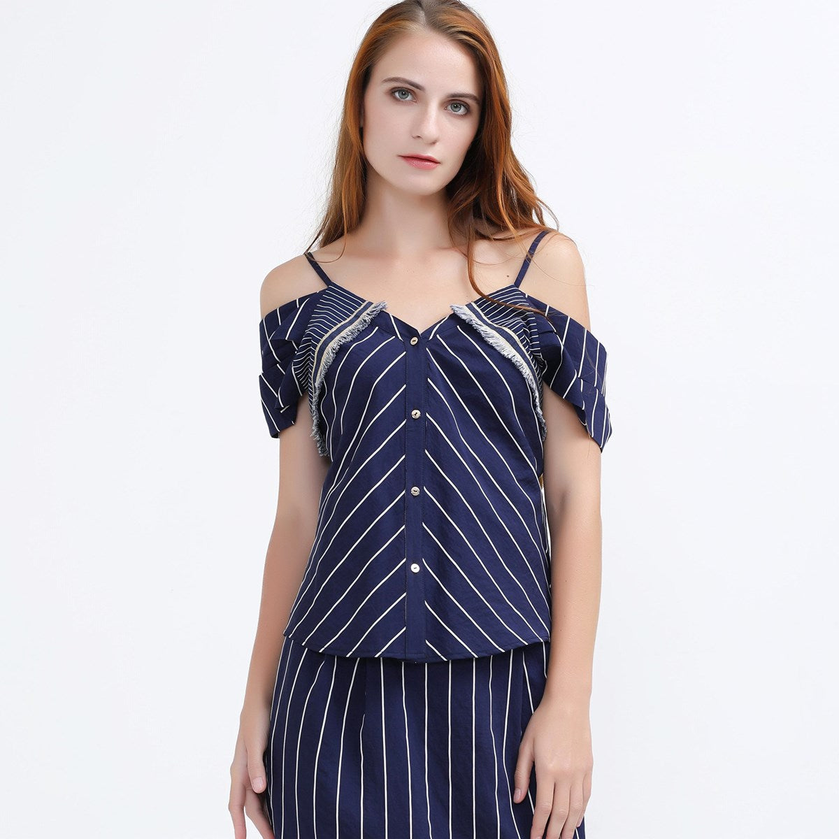 Top à épaules dénudées et motif rayé