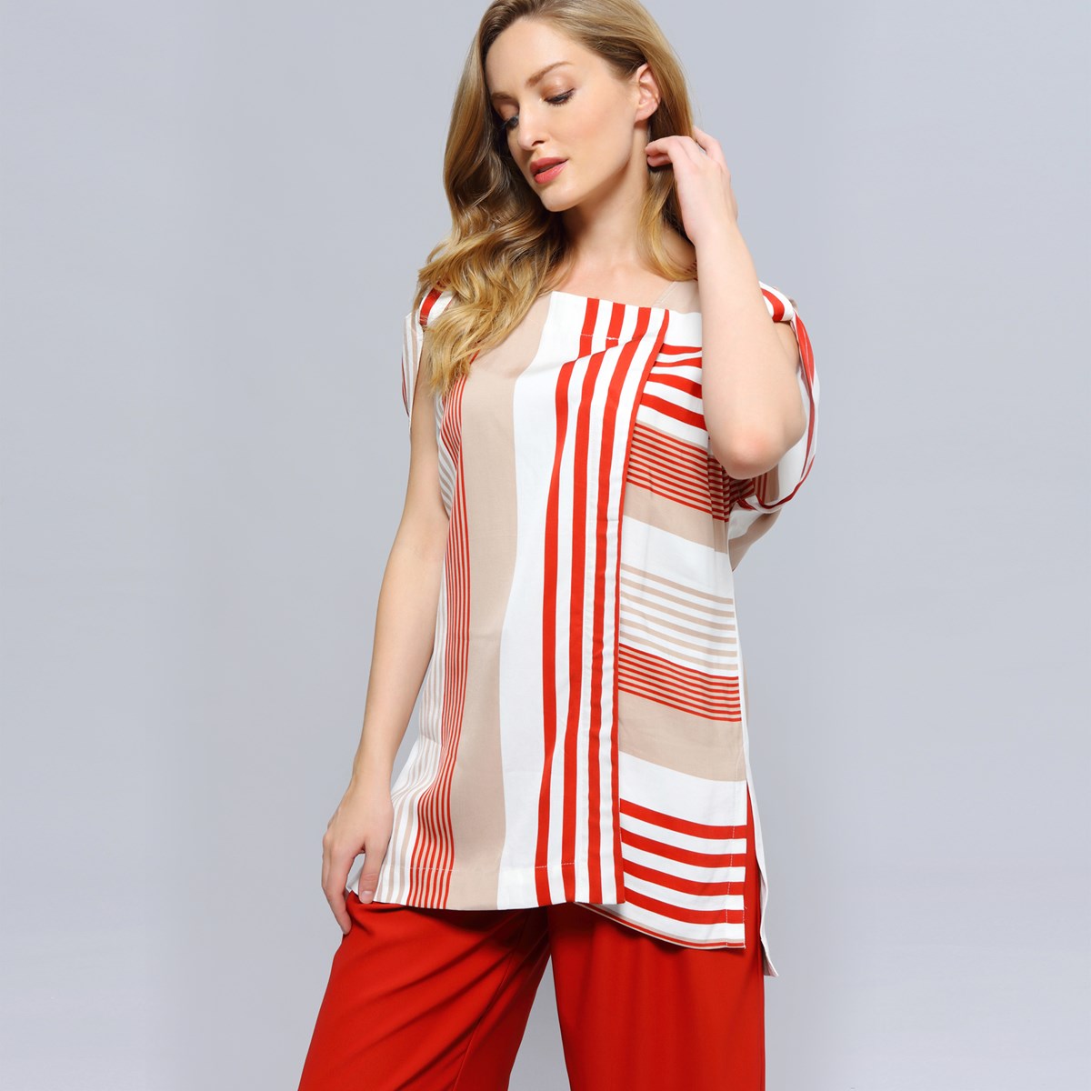 Tunique à jeu de rayures