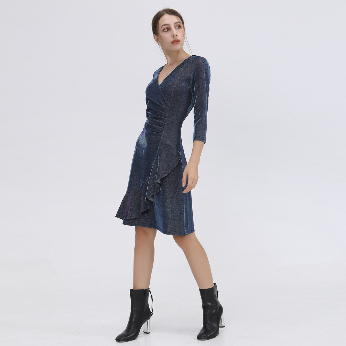 Robe patineuse moirée effet coeur-croisé et volants