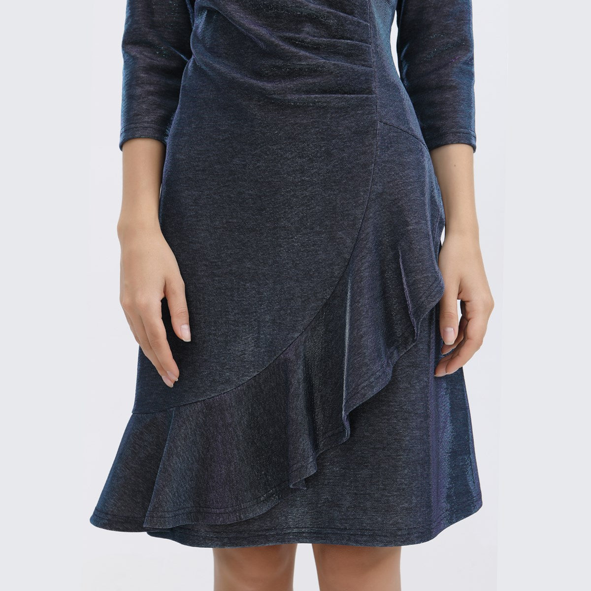 Robe patineuse moirée effet coeur-croisé et volants