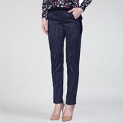 Pantalon cigarette à rayures
