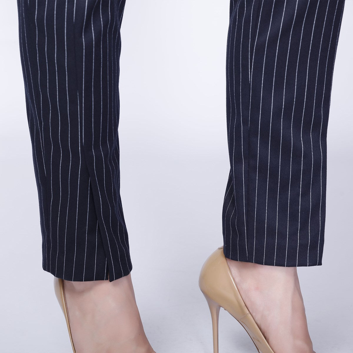 Pantalon cigarette à rayures