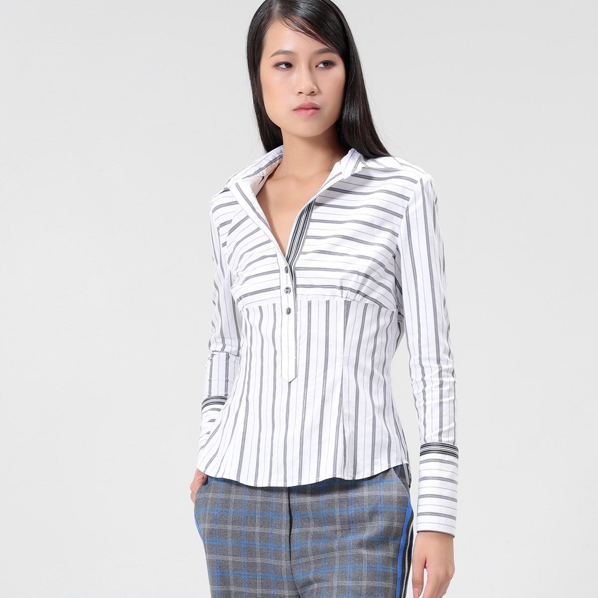 Chemise ajustée à rayures