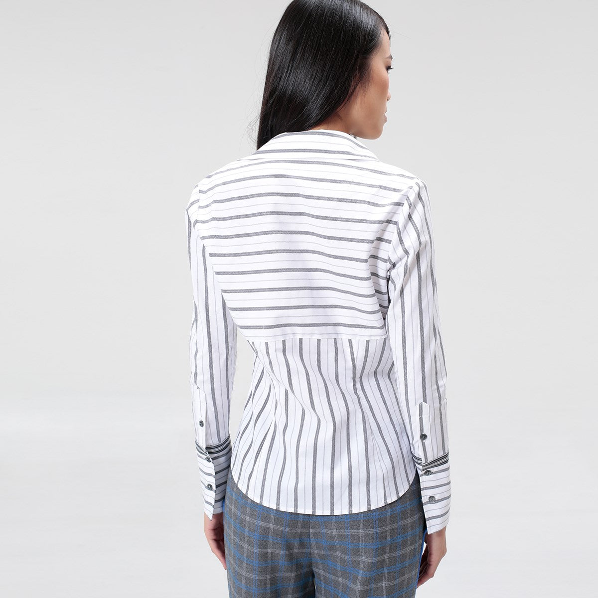 Chemise ajustée à rayures