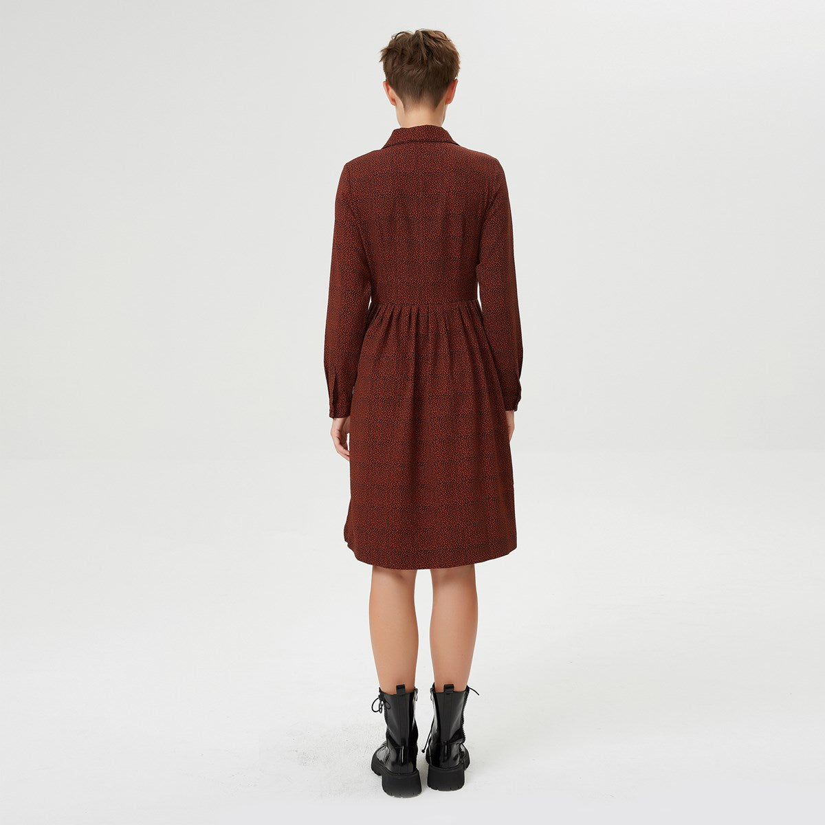 Robe-chemise à 'plis religieuse' au buste  et imprimé liberty micro