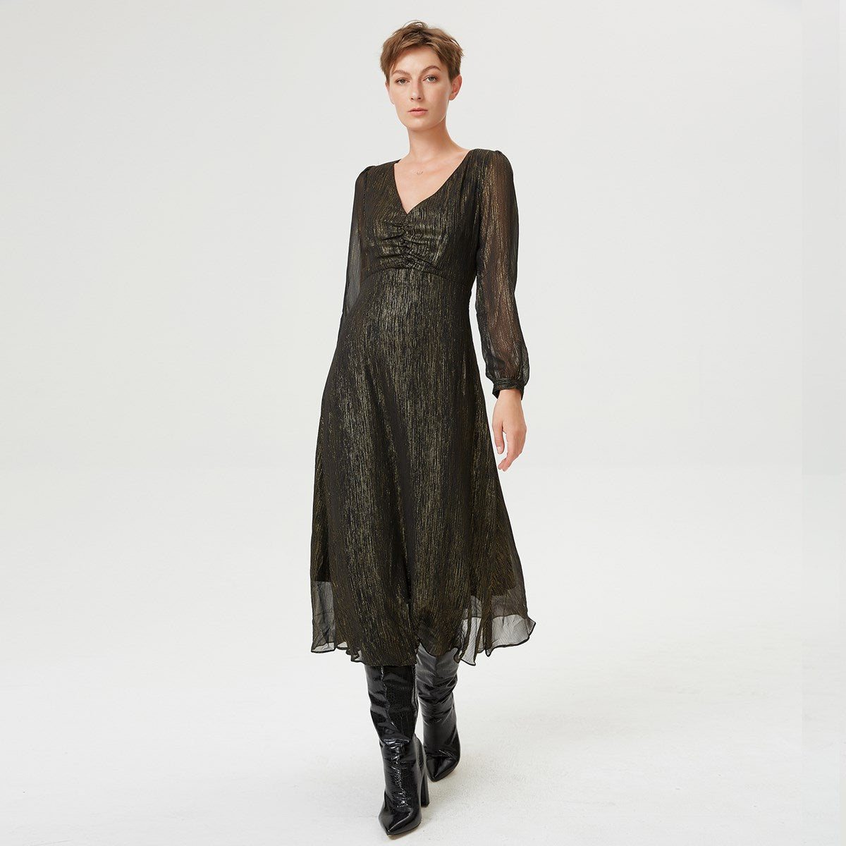 Robe midi en voile effet doré et dévolleté V