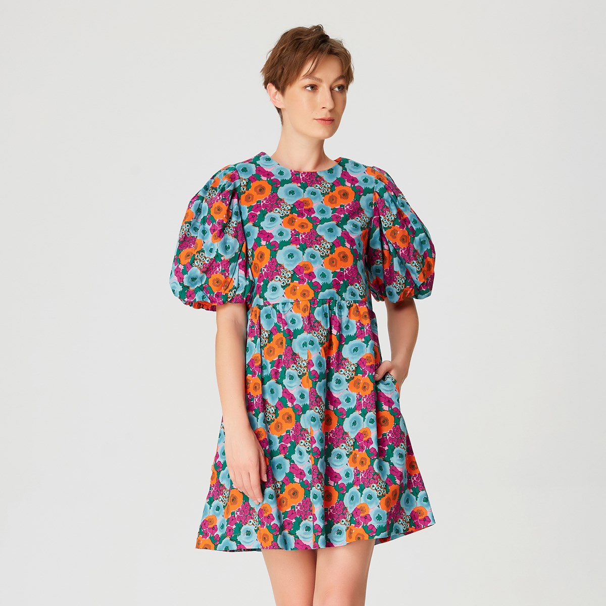 Robe courte en coton à imprimé floral