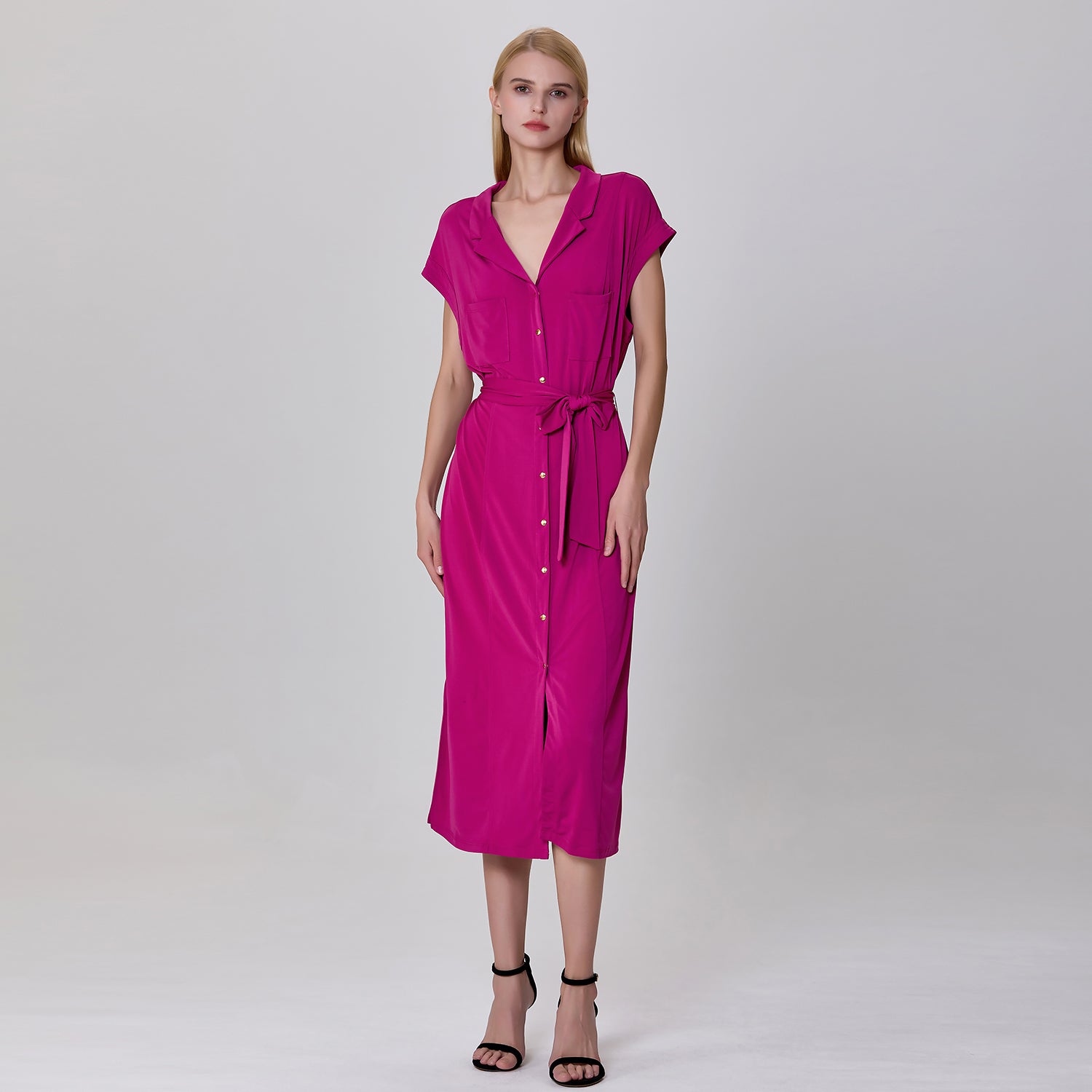 Robe chemise à col tailleur