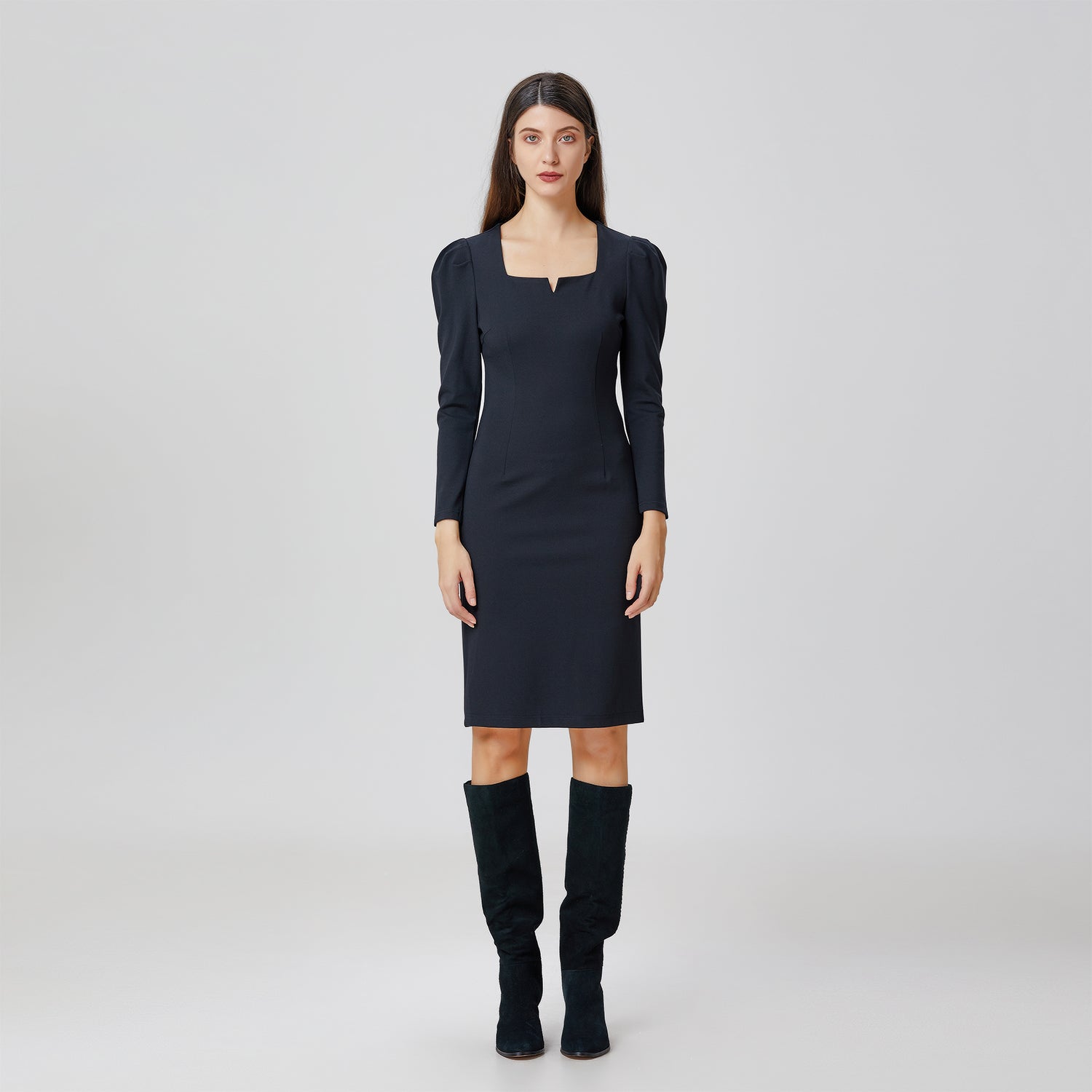 Robe ajustée à manches bouffantes