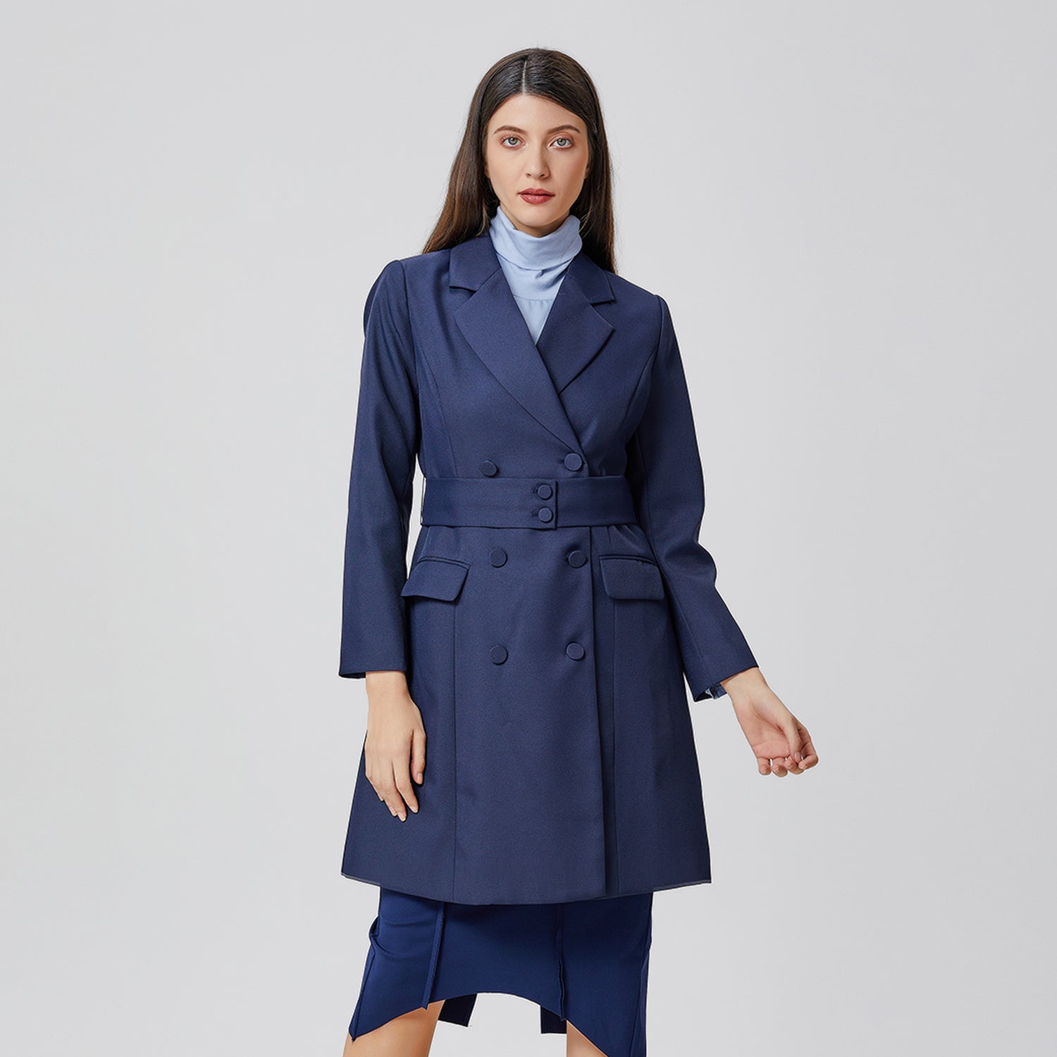 Manteau tailleur à large ceinture