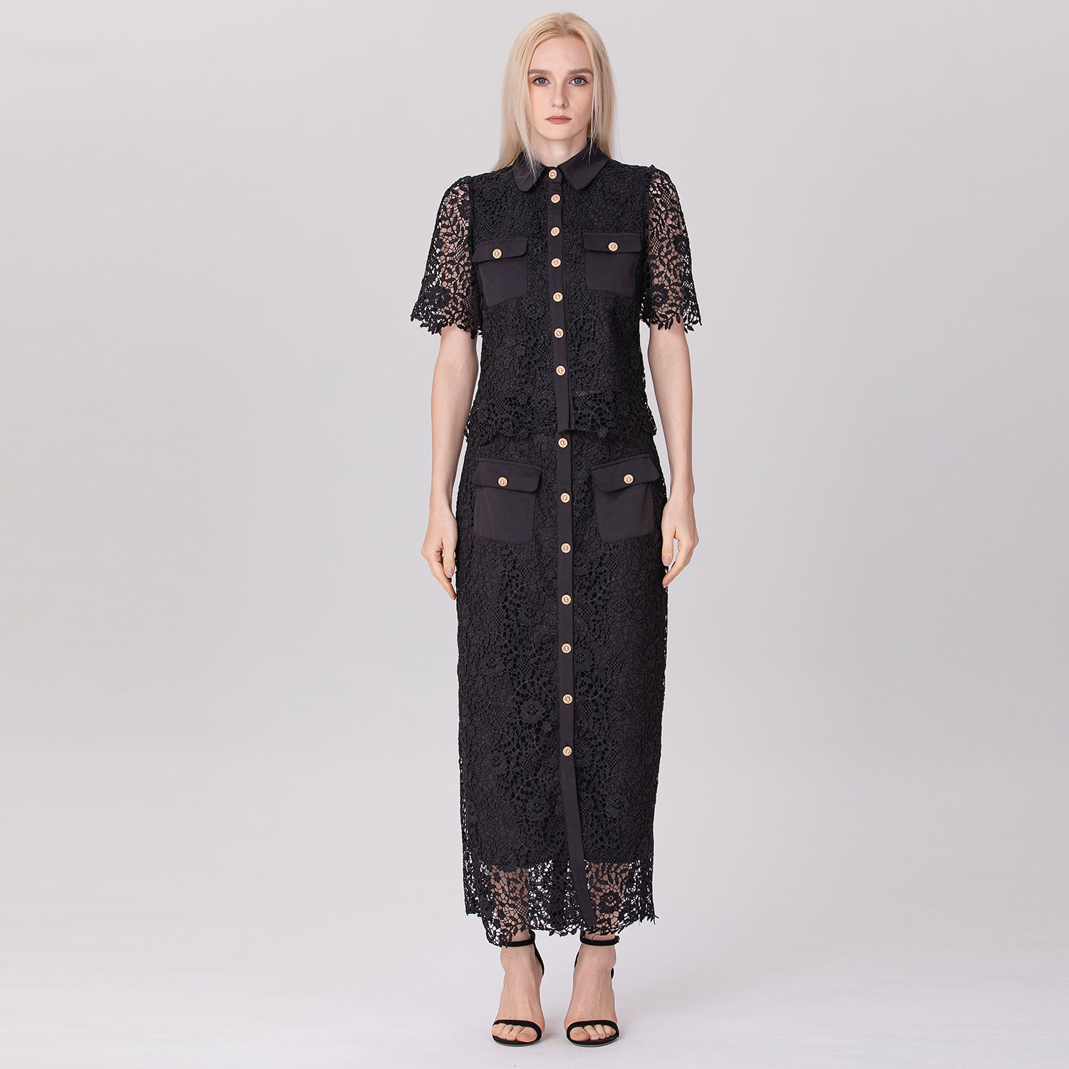 Jupe midi droite boutonnée en dentelle