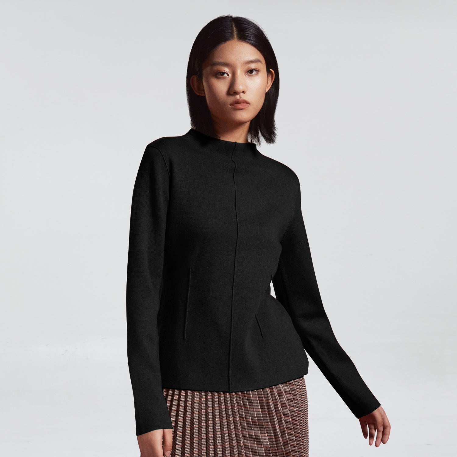 Pull à lignes en relief