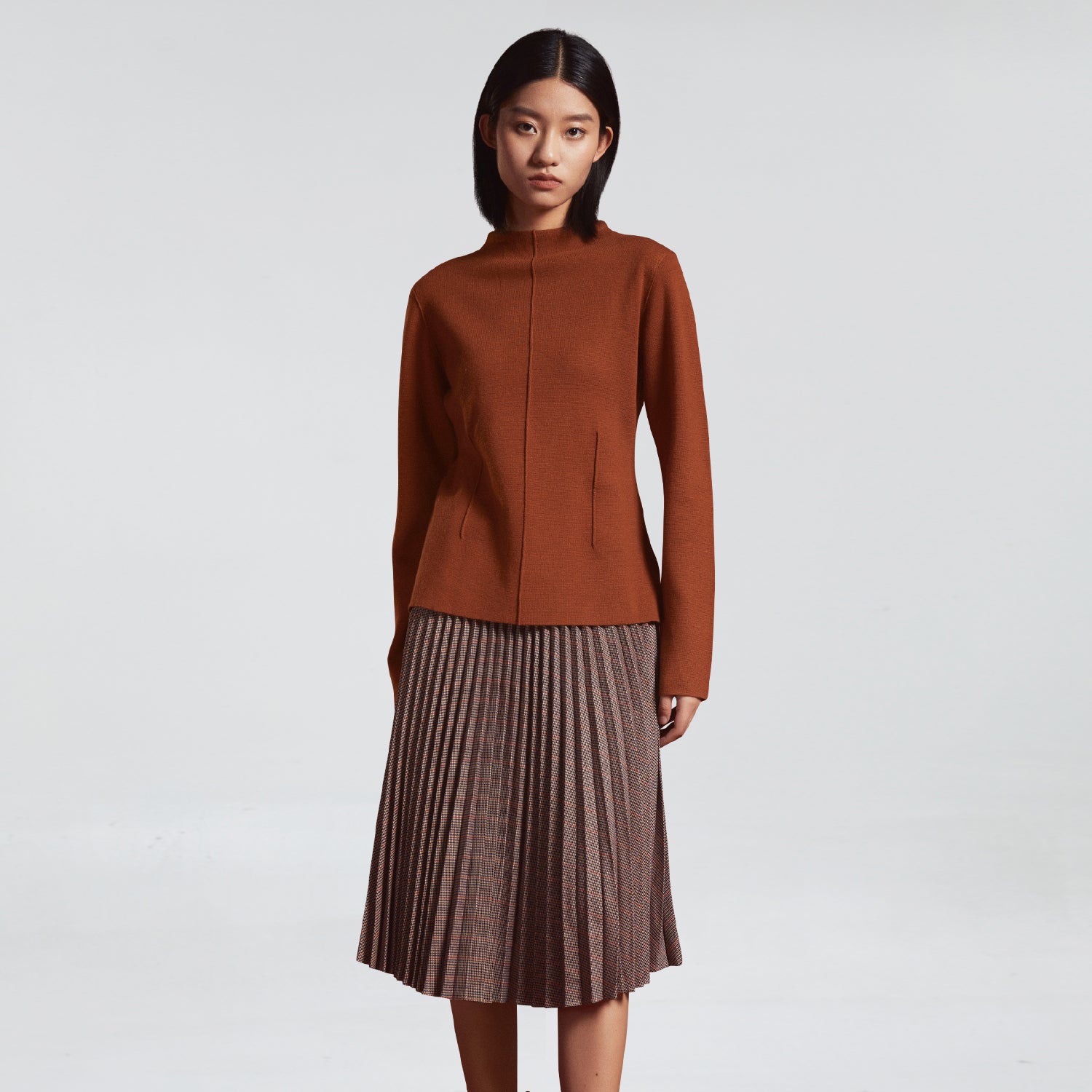 Pull à lignes en relief