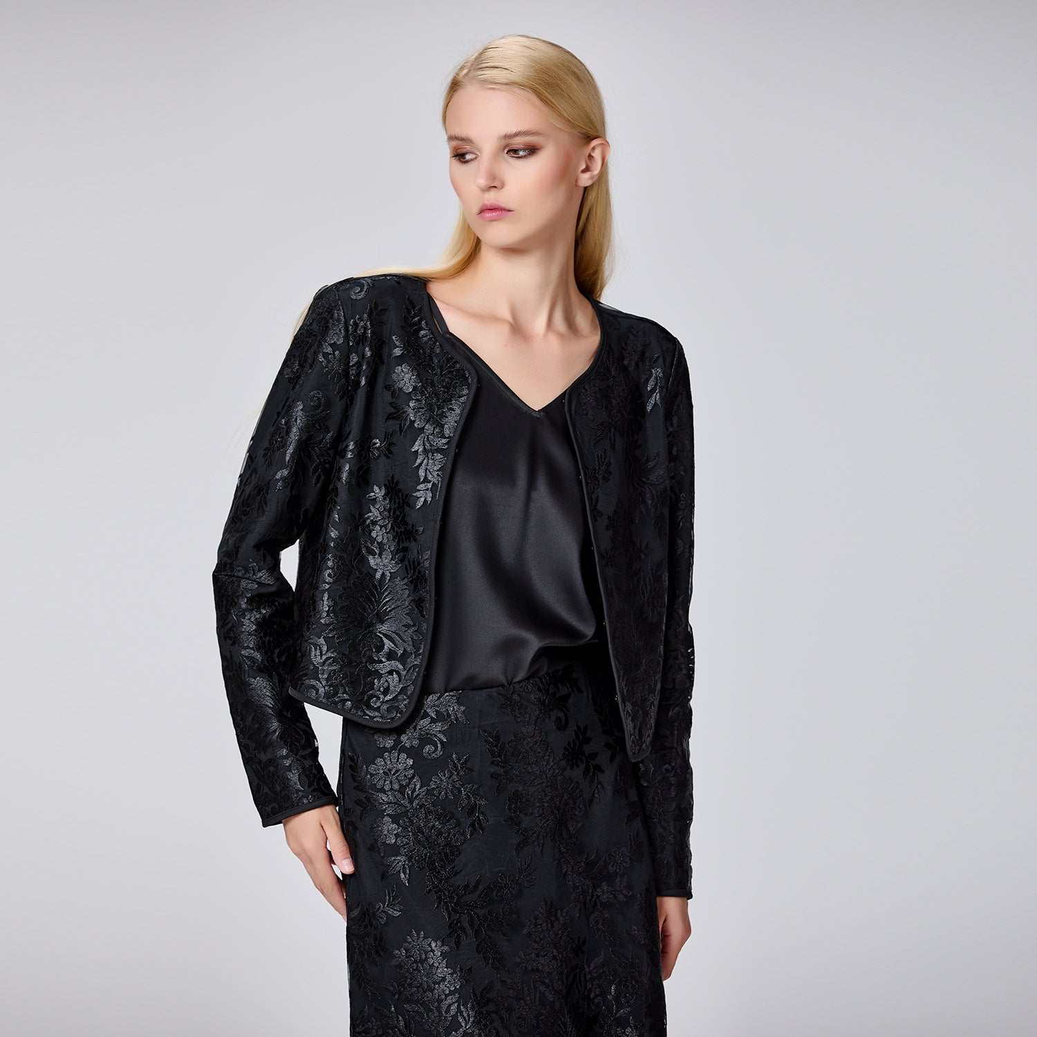 Veste brocart satin avec biais