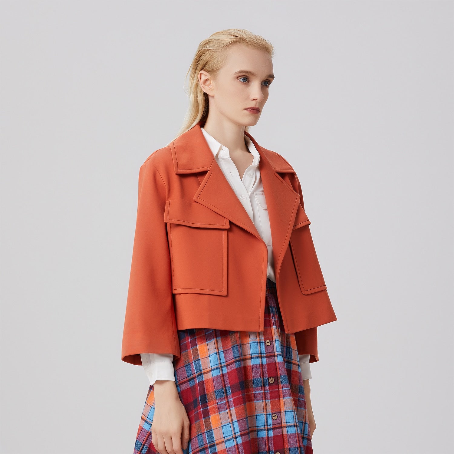 Veste courte à larges poches