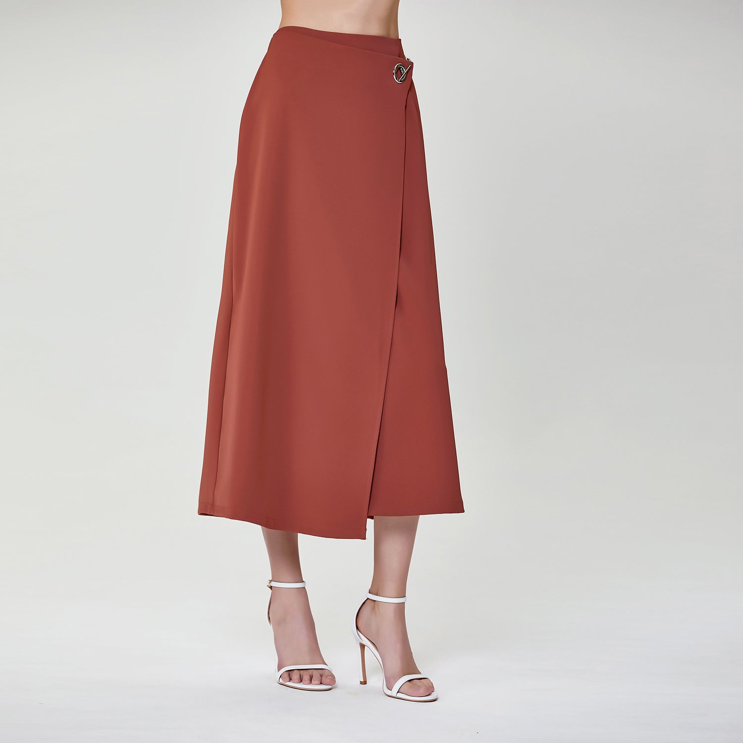 Jupe effet portefeuille avec boucle sur le côté