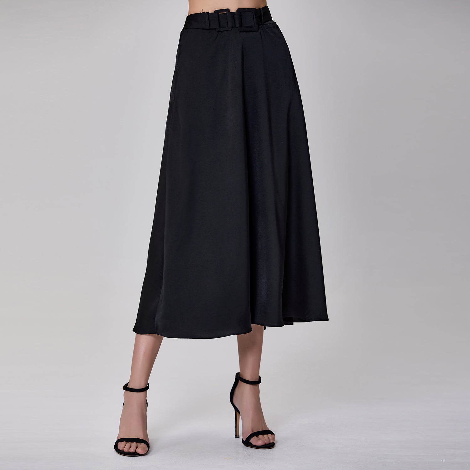 Jupe évasée à large ceinture