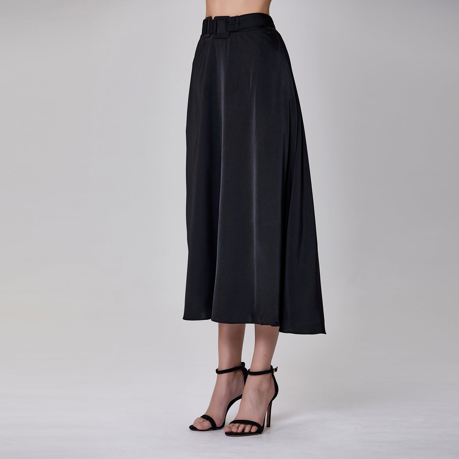 Jupe évasée à large ceinture