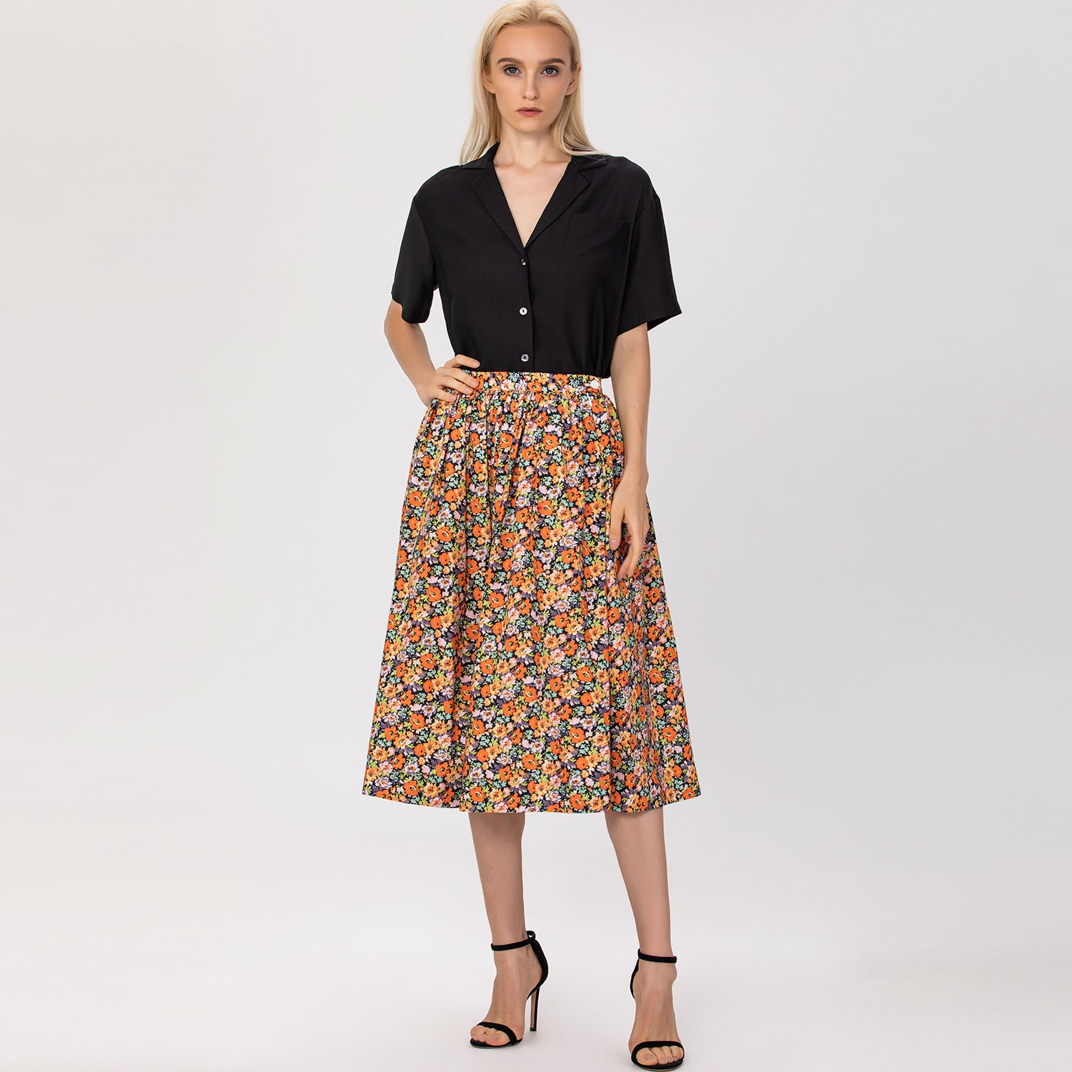 Jupe évasée à imprimé floral rétro