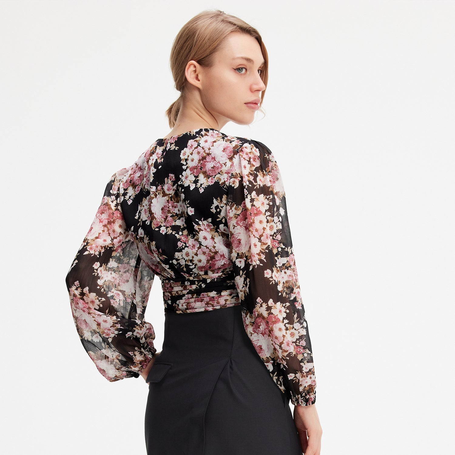Blouse courte à imprimé fleuri