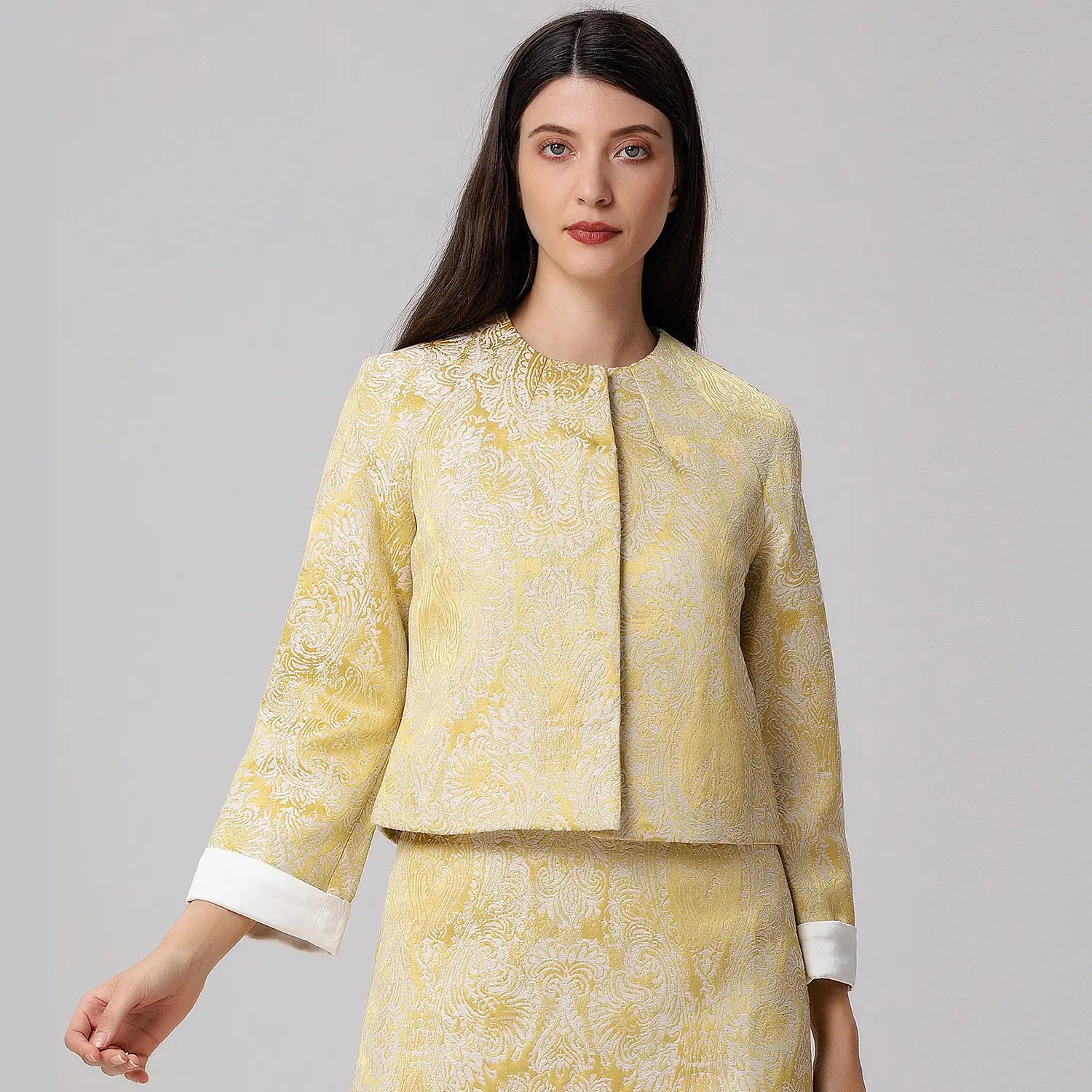 Veste courte en brocart