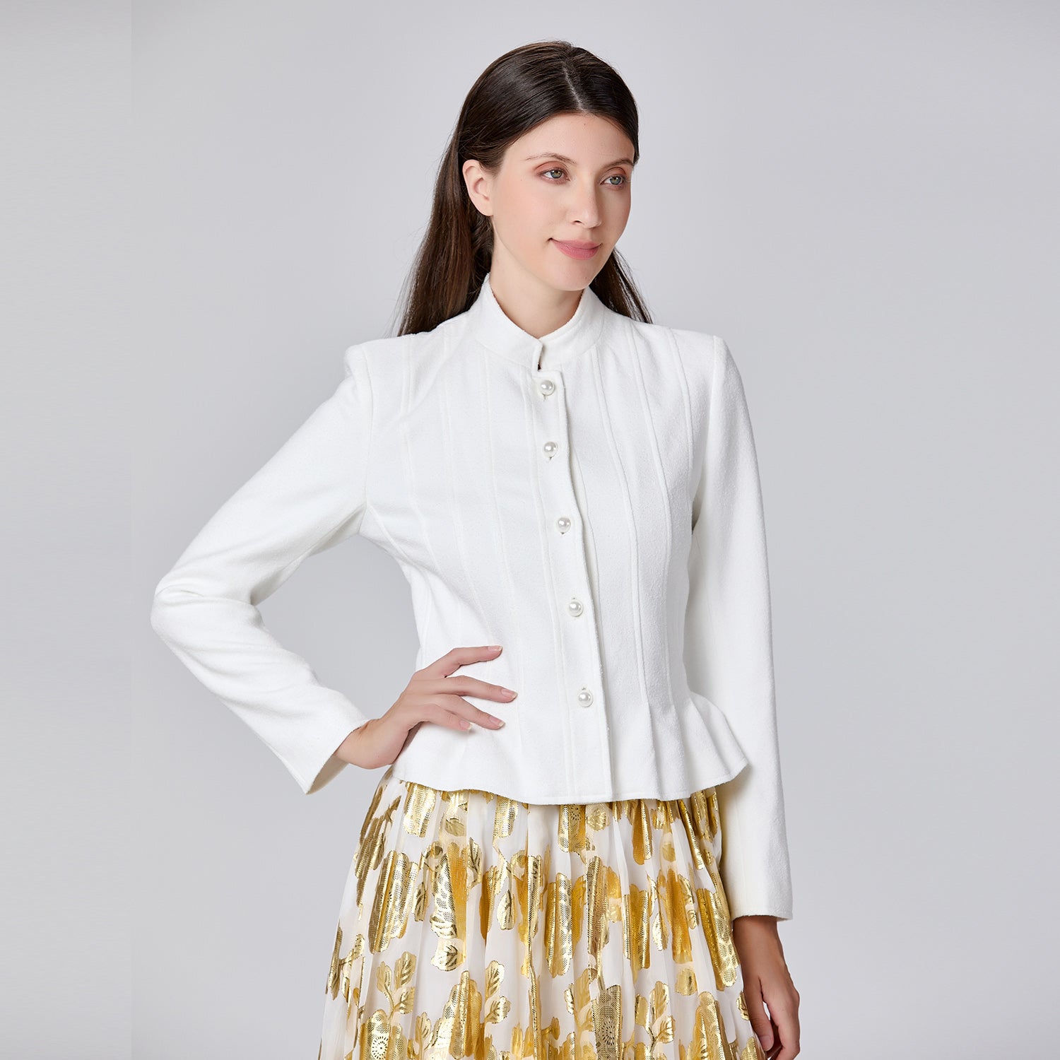 Blazer boutonné à col haut et basques