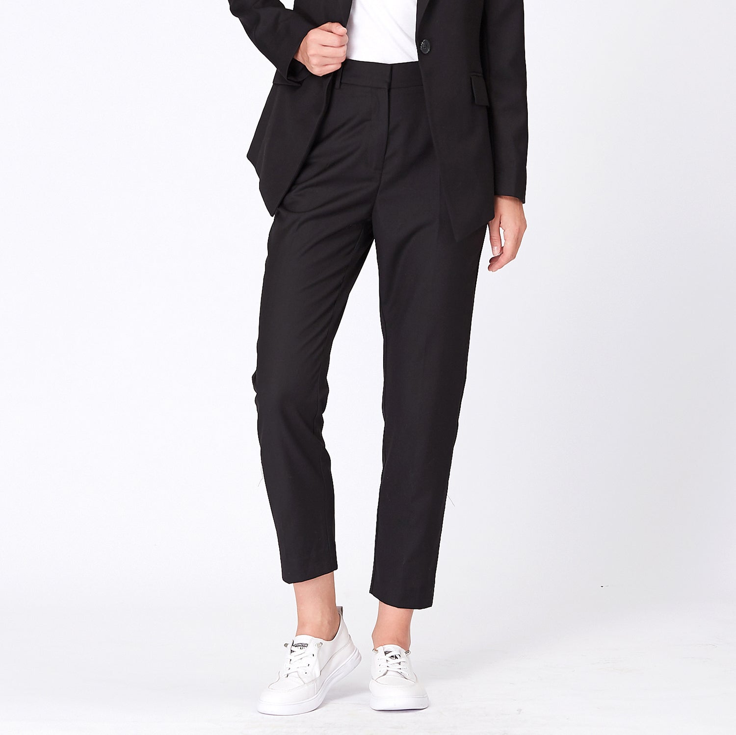 Pantalon tailleur coupe ajustée