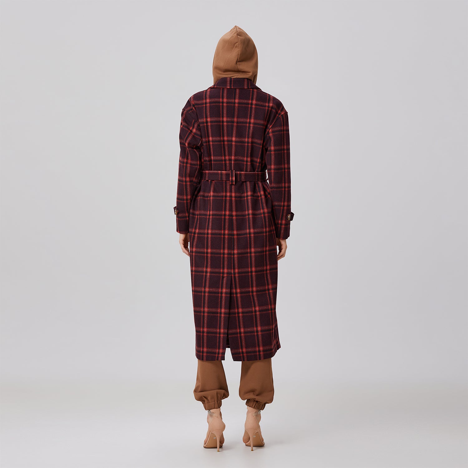 Manteau en laine à carreaux et double boutonnage