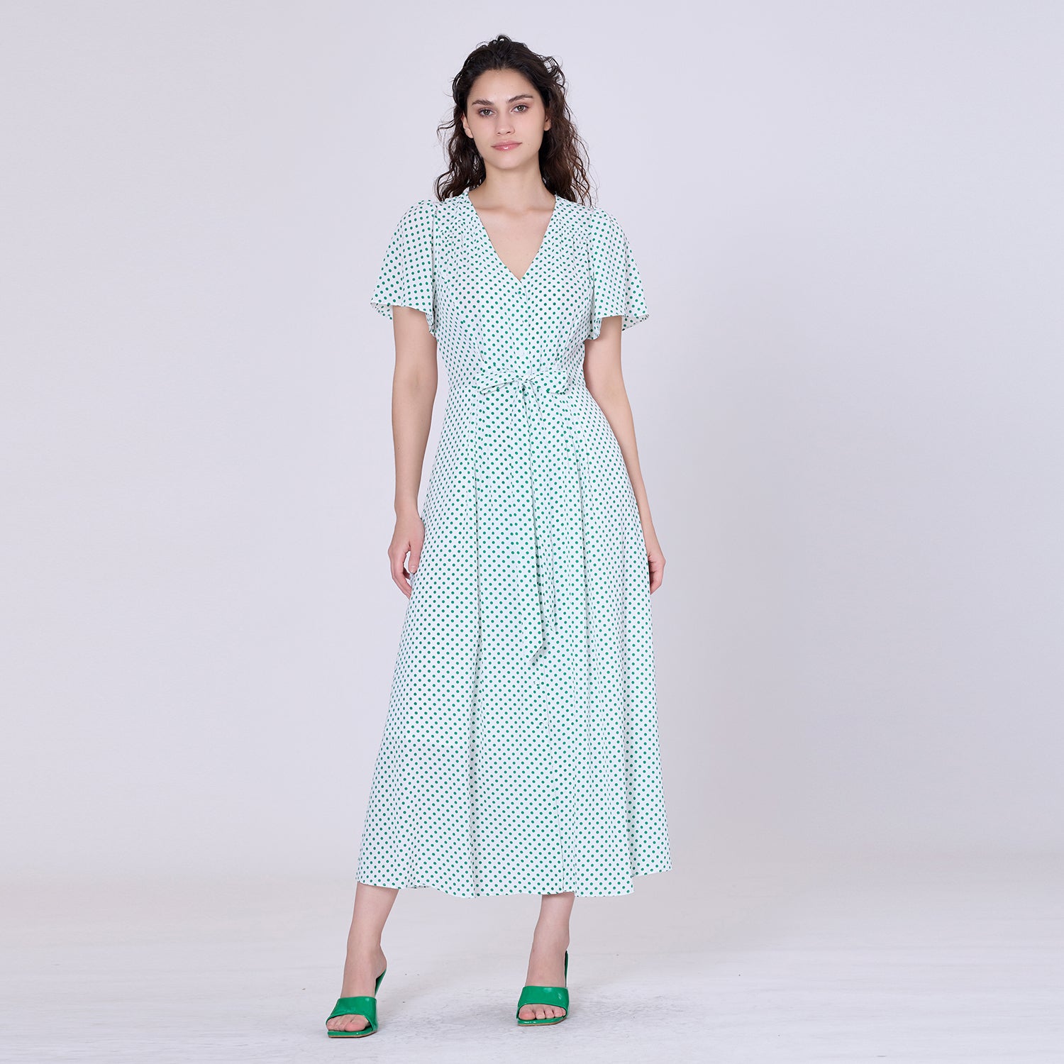 Robe chemise évasée à pois