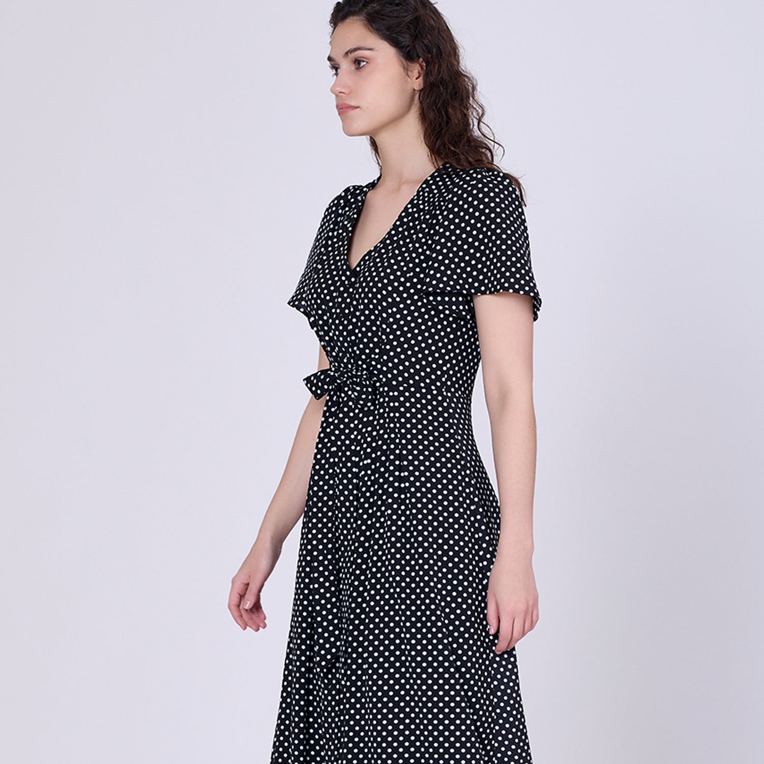 Robe chemise évasée à pois
