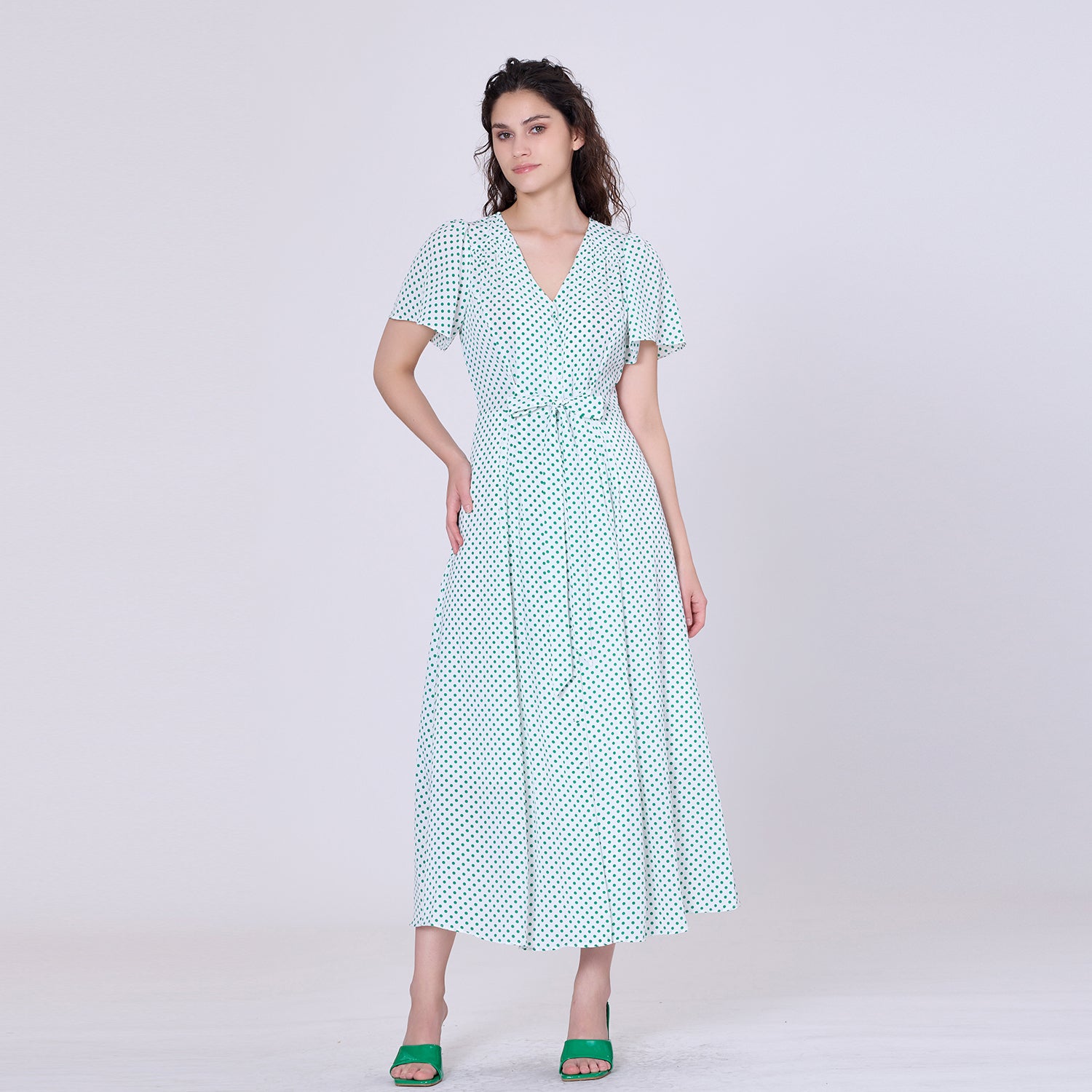 Robe chemise évasée à pois