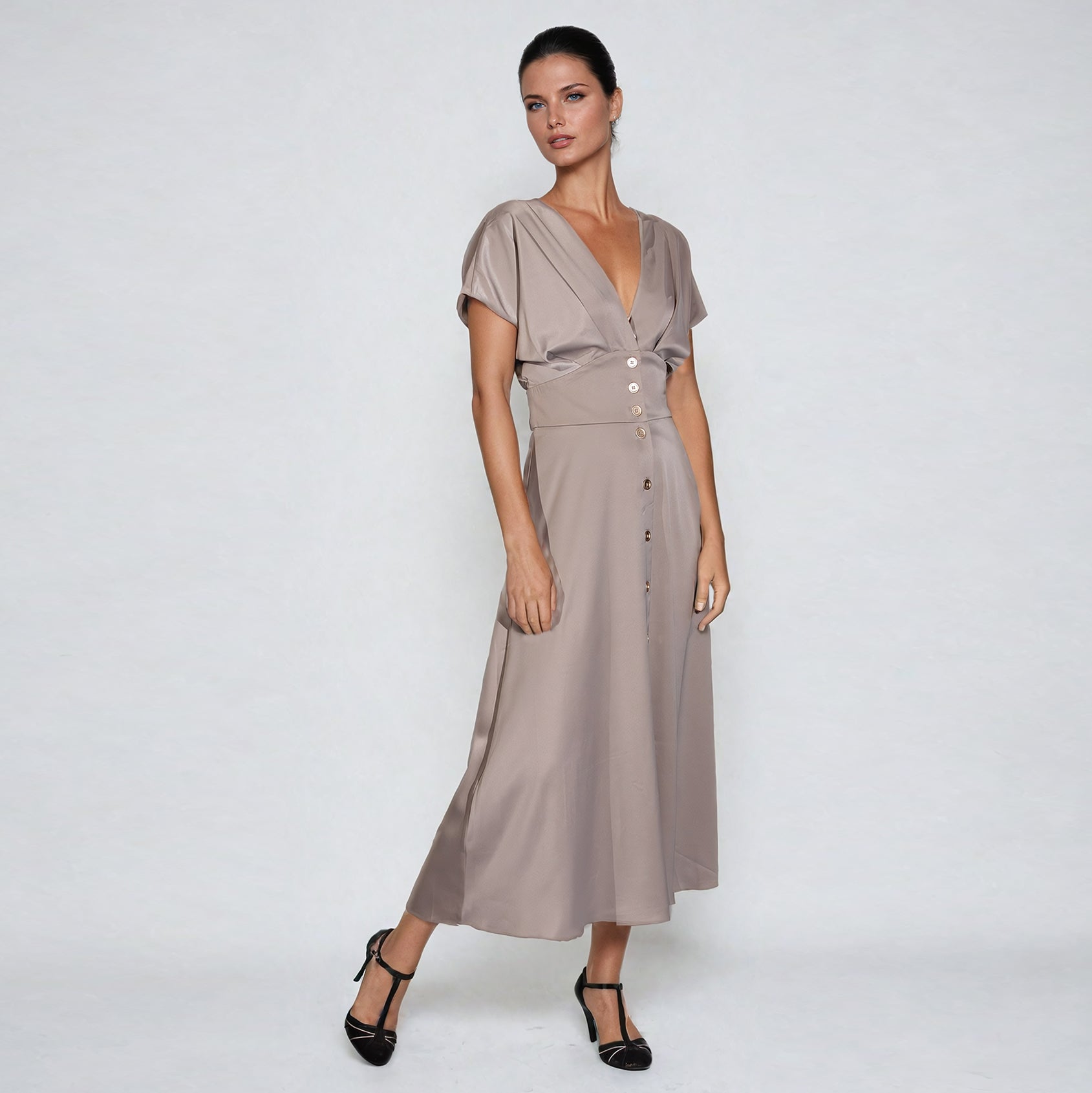 Robe ajustée à décolleté profond