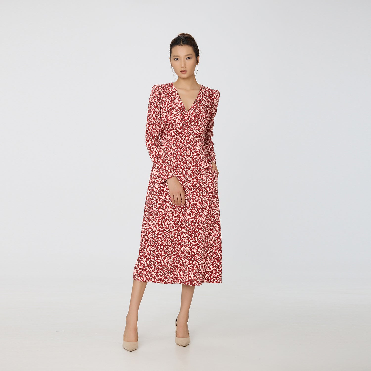 Robe col V à imprimé Liberty monochrome