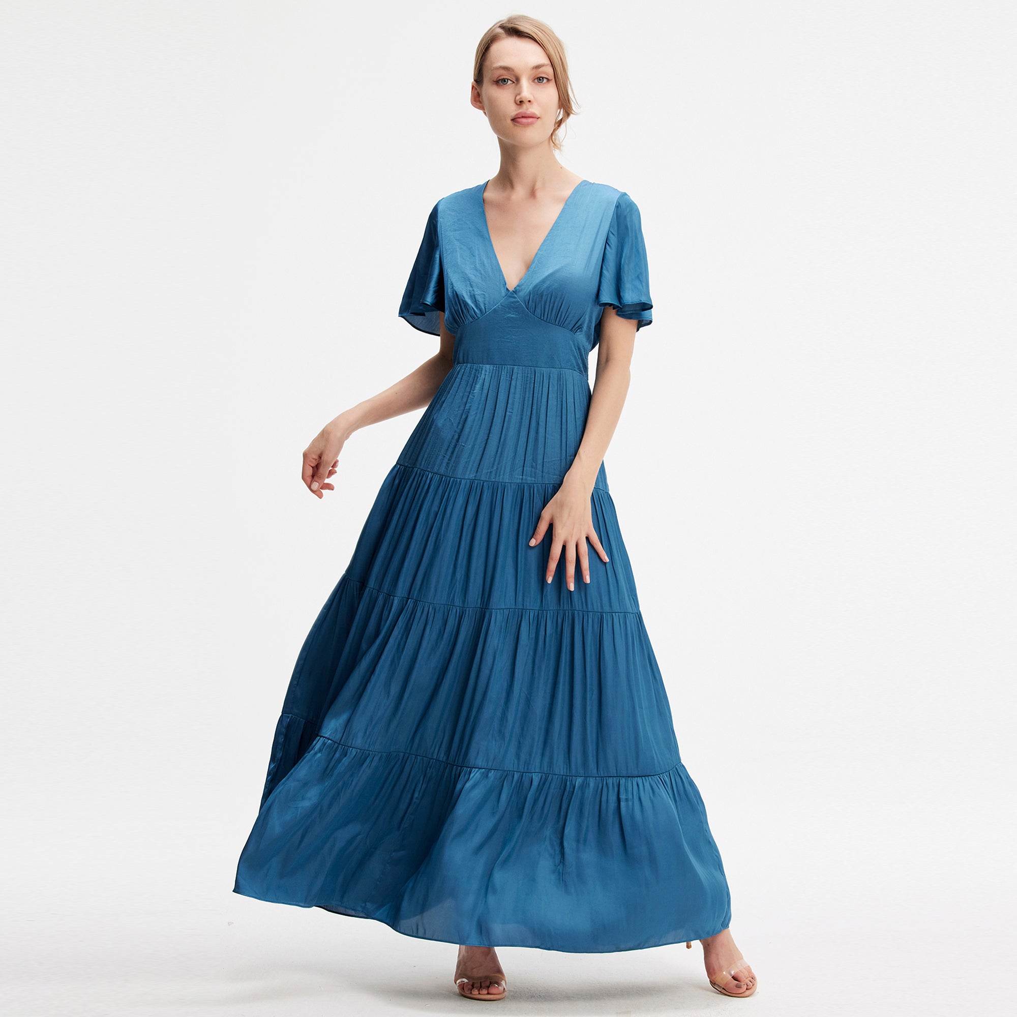 Robe longue satin à décolleté V