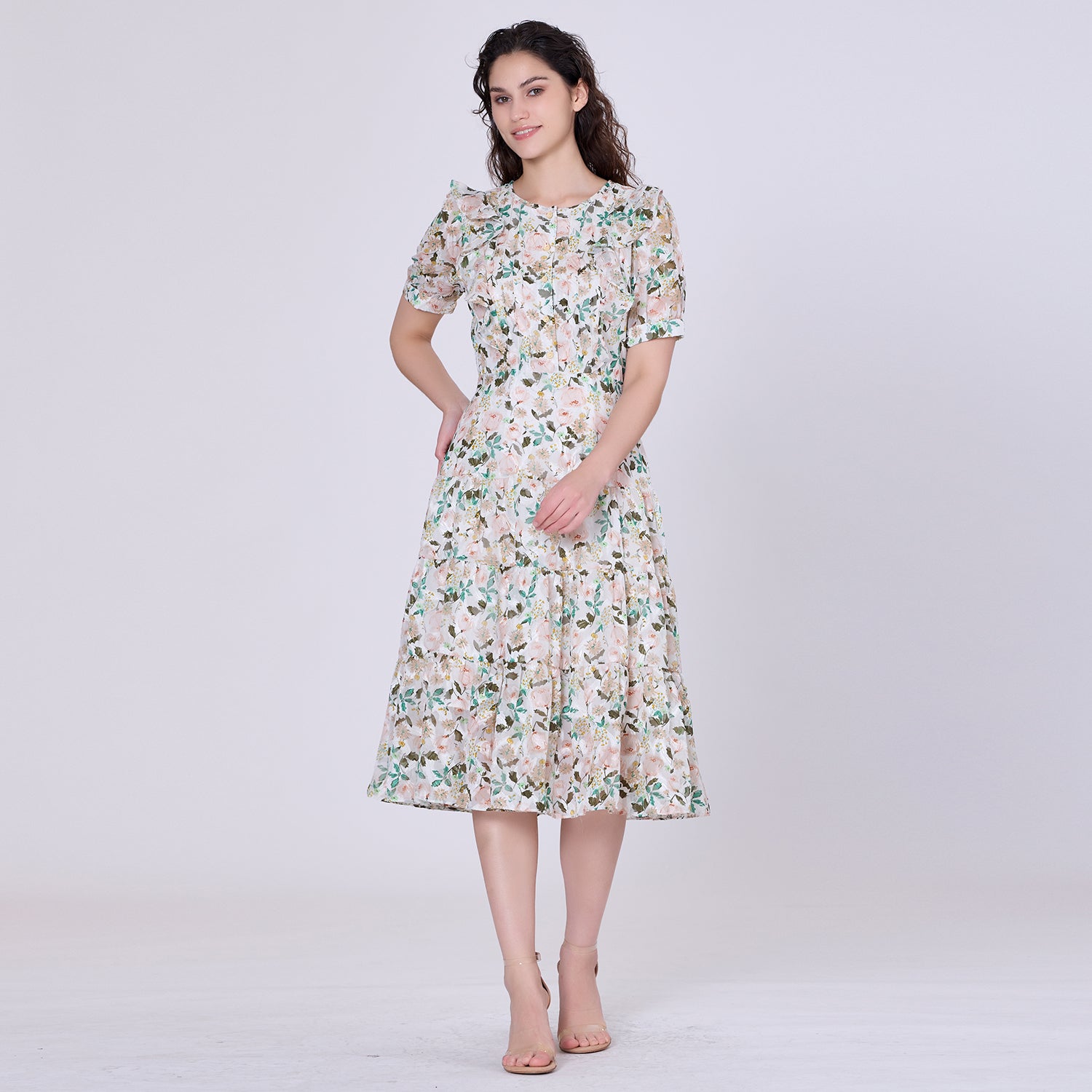 Robe florale mi-longue en mousseline