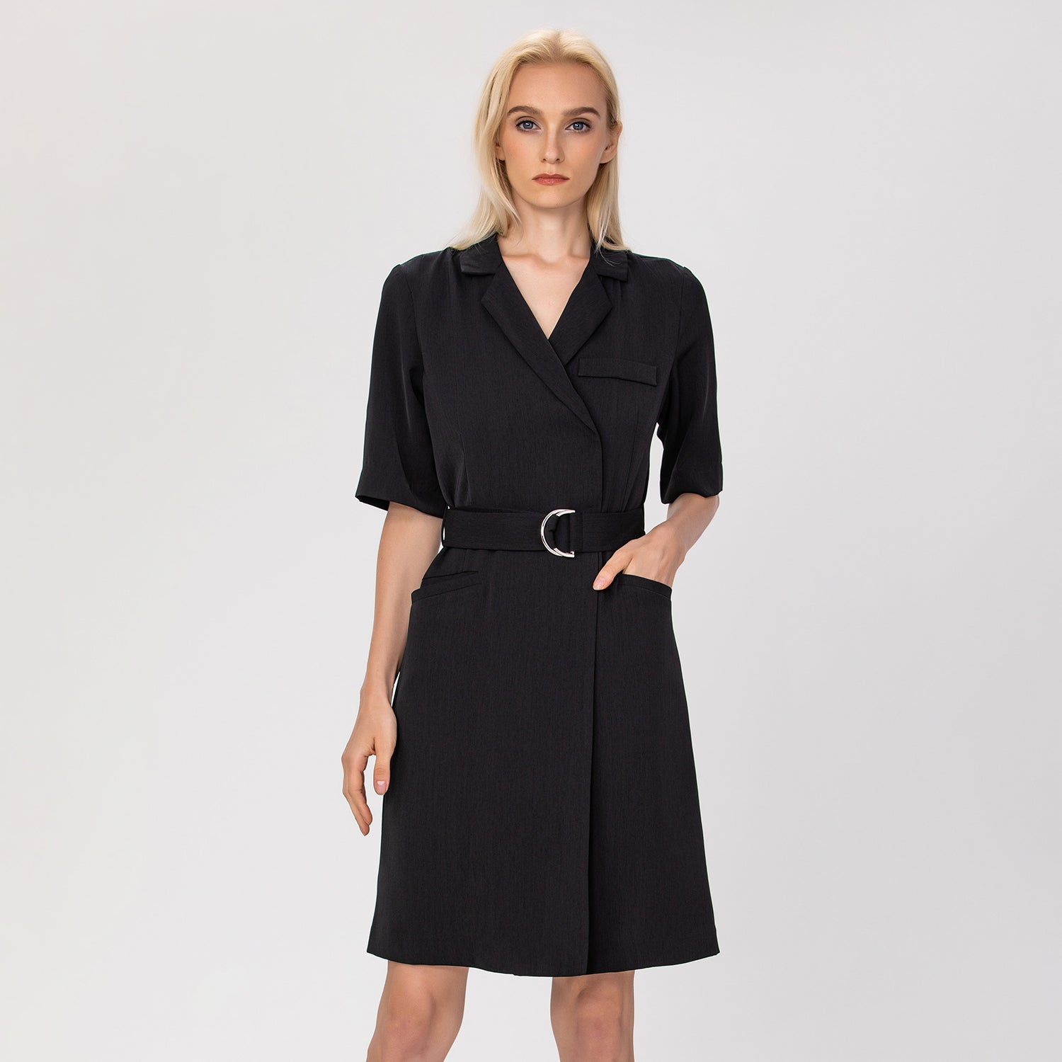 Robe portefeuille tailleur avec ceinture