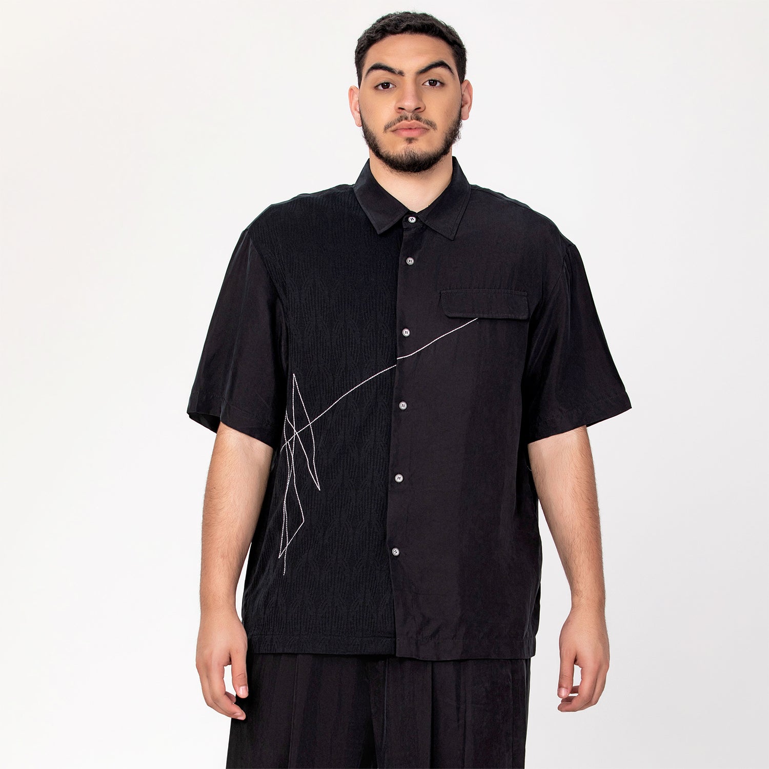 Chemise à ligne graphique