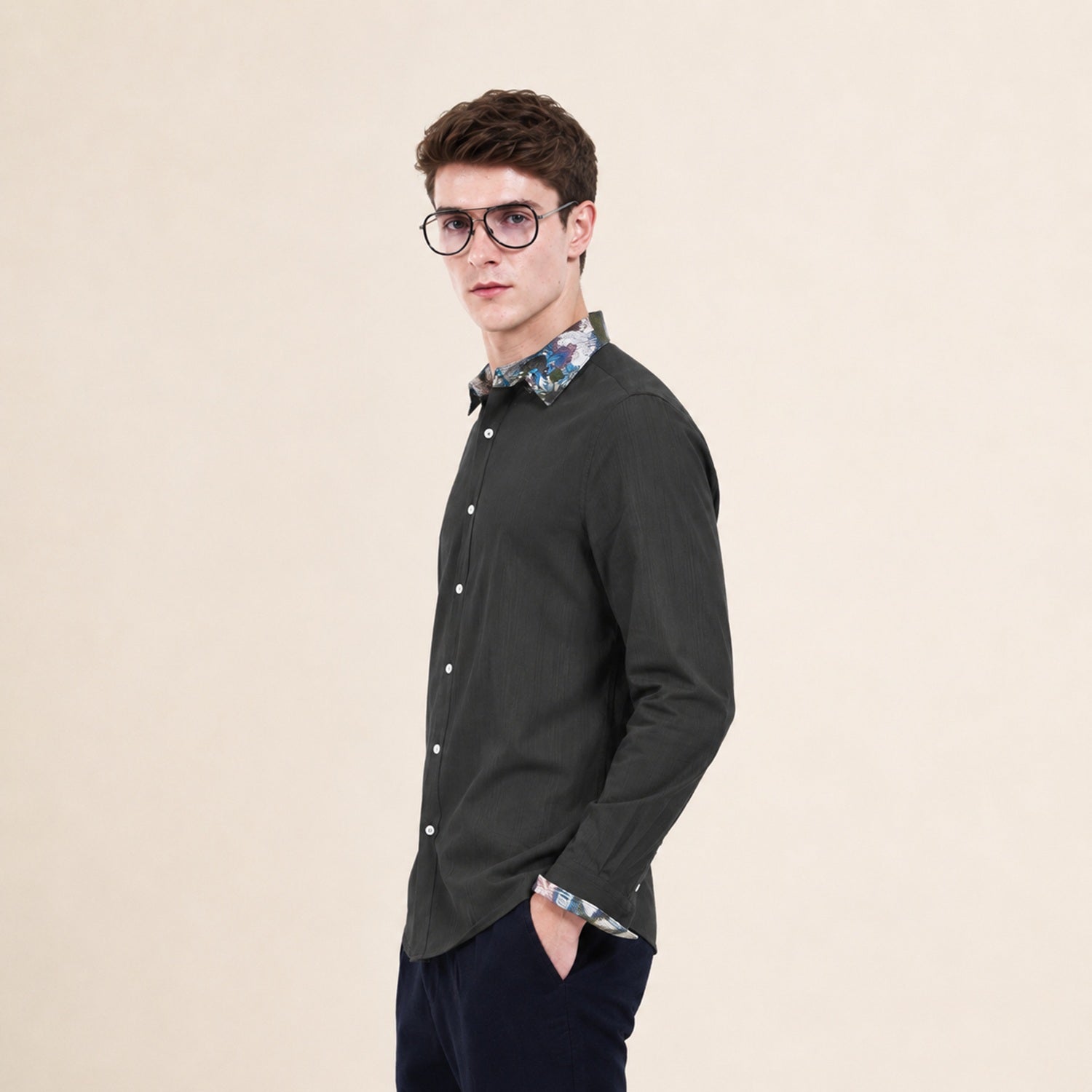 Chemise homme en coton avec col contrasté imprimé