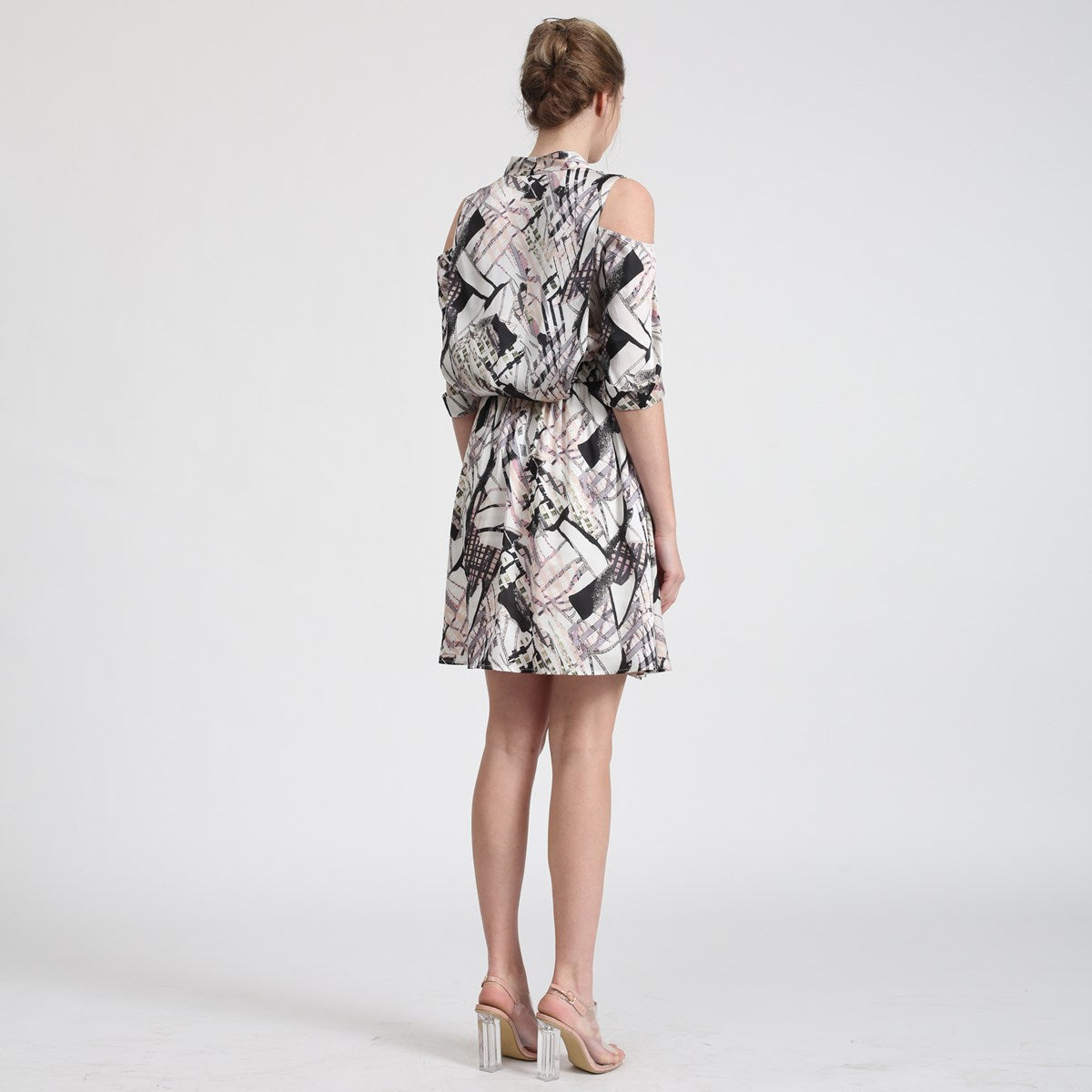 Robe patineuse effet cache-coeur à imprimé géométrique