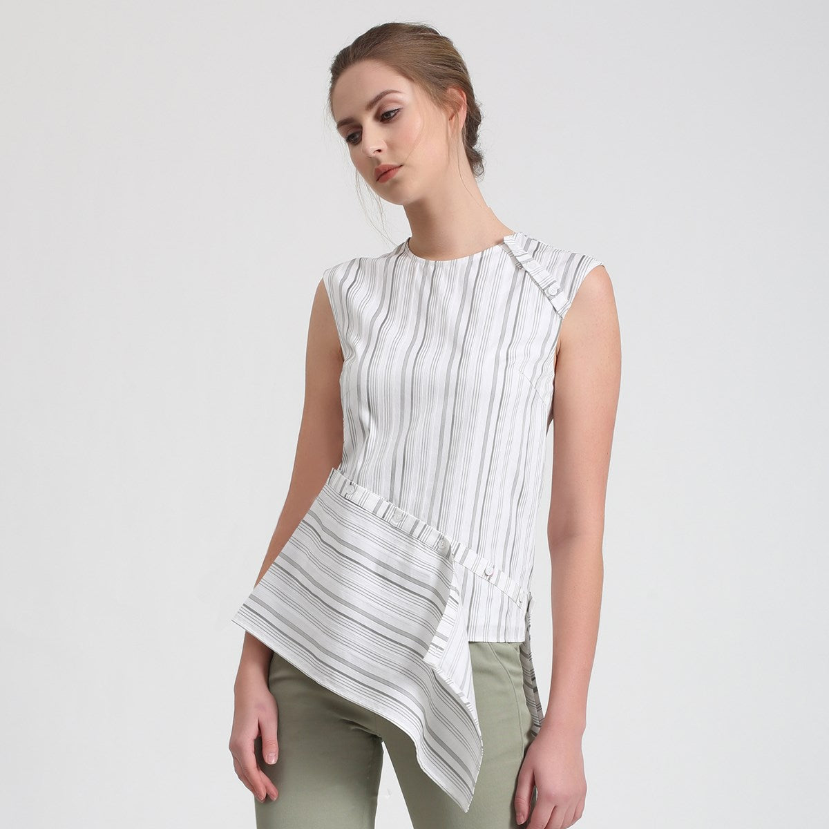Top asymétrique à rayures