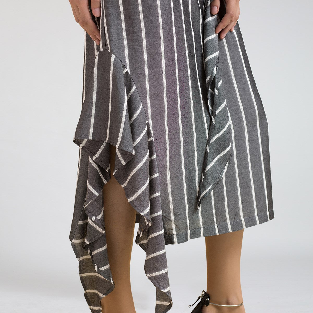 Robe midi asymétrique à rayures bi-matière