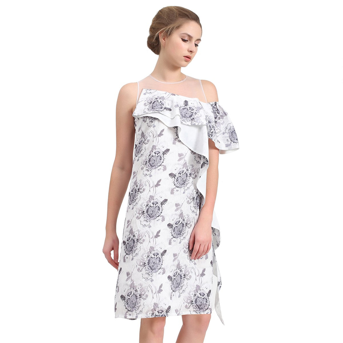 Robe à large volant et à imprimé floral