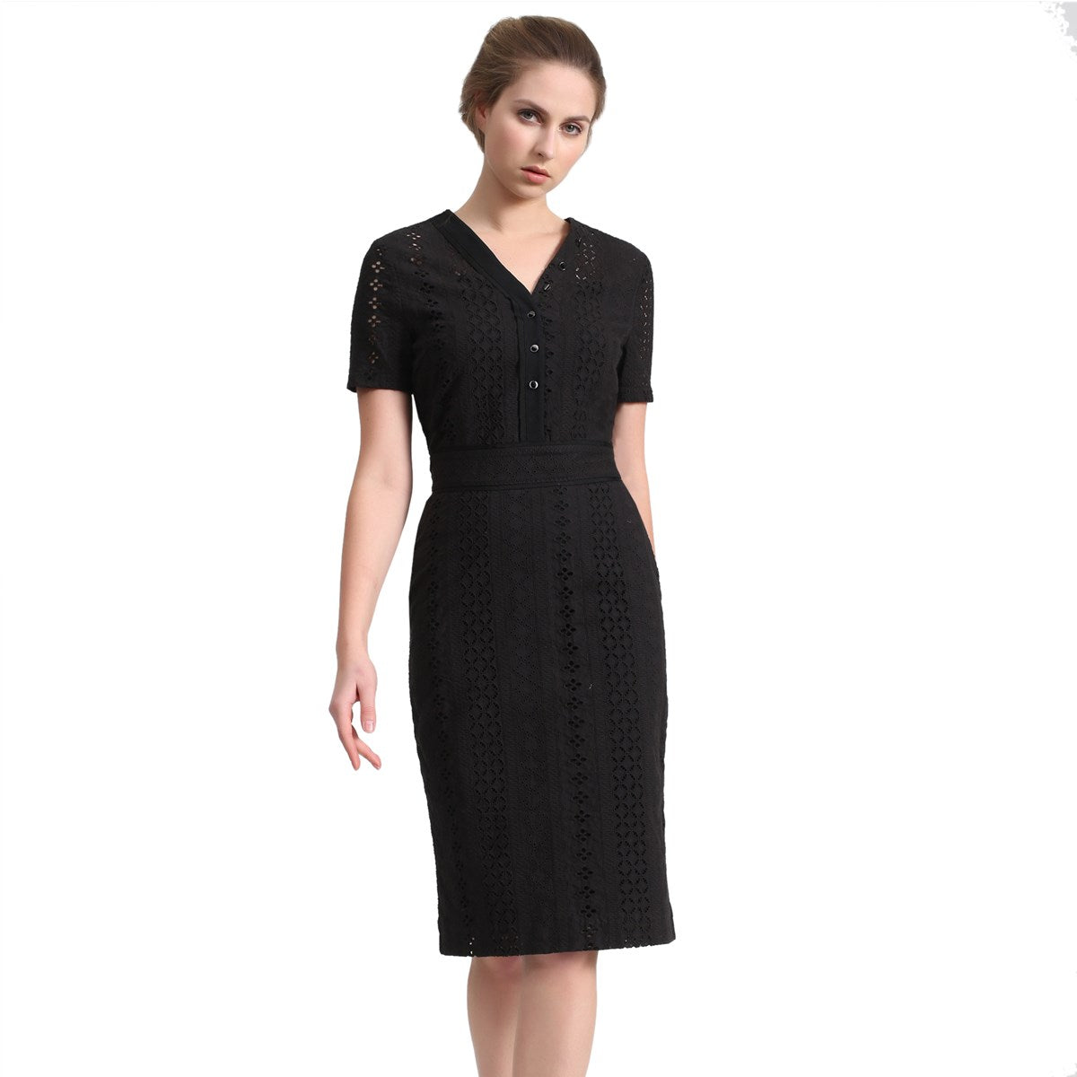 Robe ajustée manches courtes dentelle anglaise