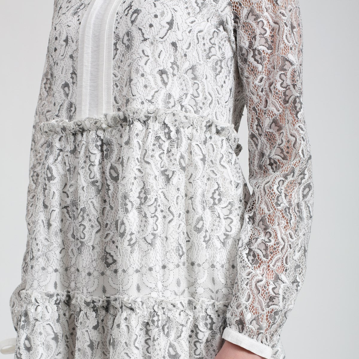 Robe tunique dentelle ligne-A manches longues
